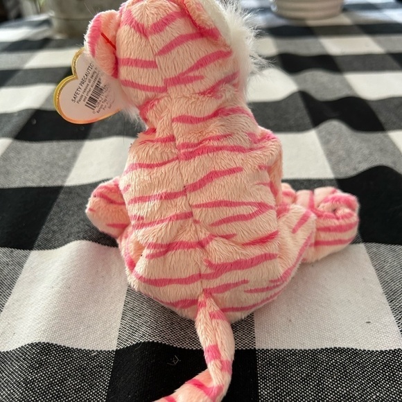 TY beanie baby, mistake or in 2007 pink tiger - Picture 4 of 15